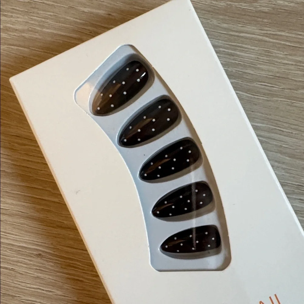 Polka Dot Metallic Cat-Eye Press On Nail Set NEW 🏷️